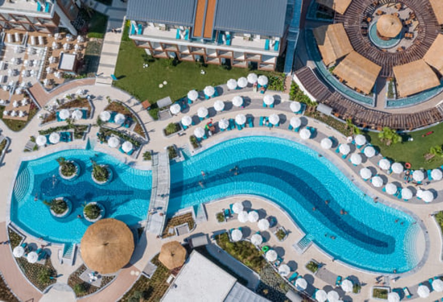 Liberty Fabay Fethiye | Projet de piscine d'hôtel en bois naturel