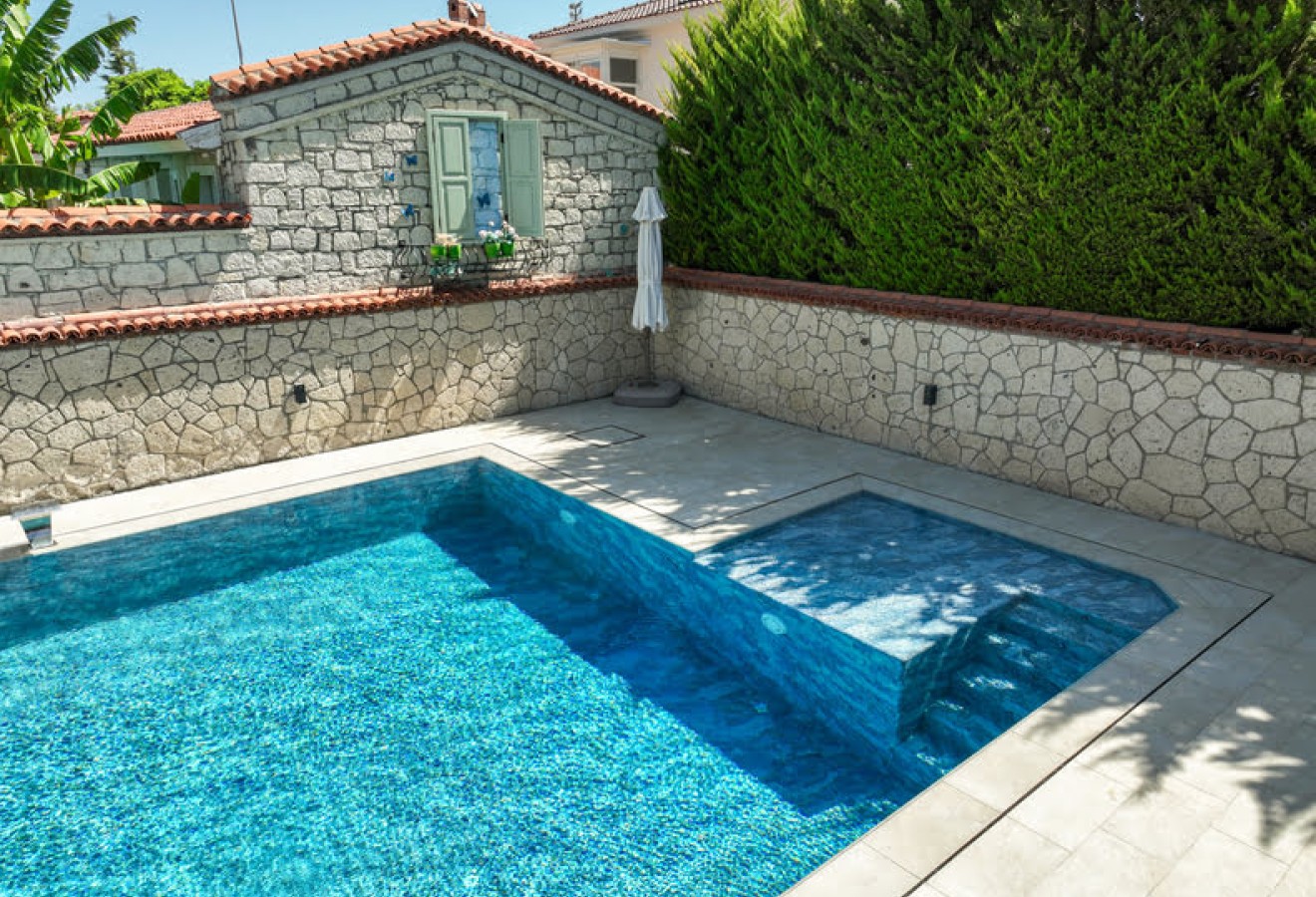 Pool Garden Beige Serisi