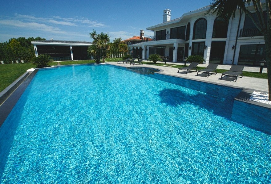 Oceano Poolfliesen und Pool Garden Grey Terrassenfliesen